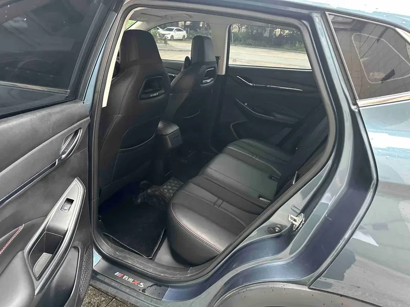 Changan Auchan X5 2022 1.5T DCT Tiger Roaring Limited Edition — photograph 5