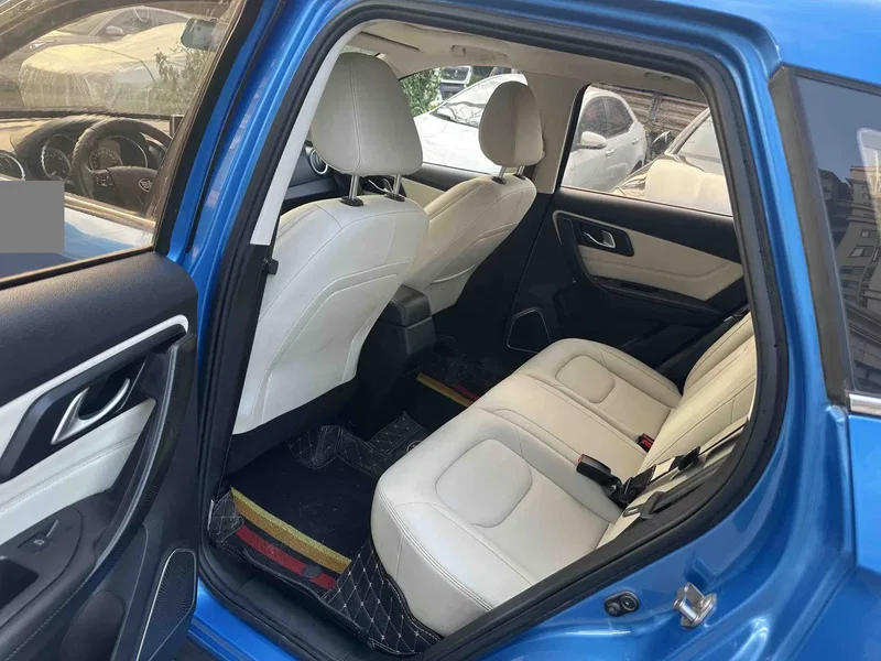 Bestune X40 2017 1.6L automatic exclusive type — photograph 5