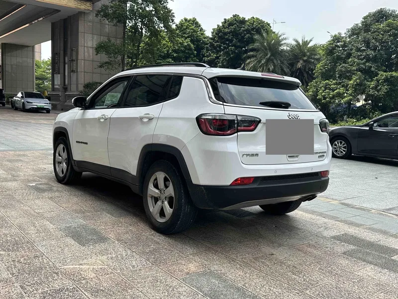 Jeep Guide 2019 220T Auto Home Edition — photograph 7