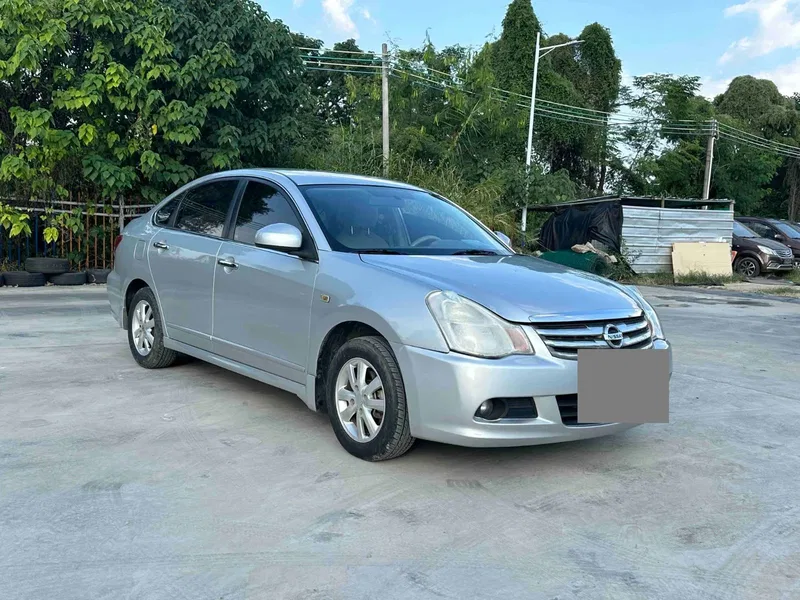 Nissan Xuanyi 2012 Classic 1.6XE Auto Comfort Edition — photograph 3