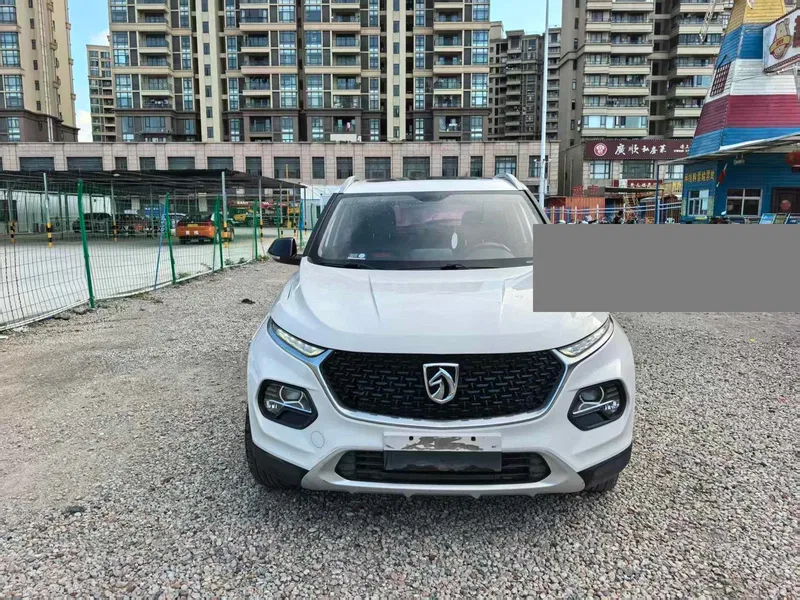 Baojun 510 2017 Model 1.5L Manual Fashion Edition — photograph 2