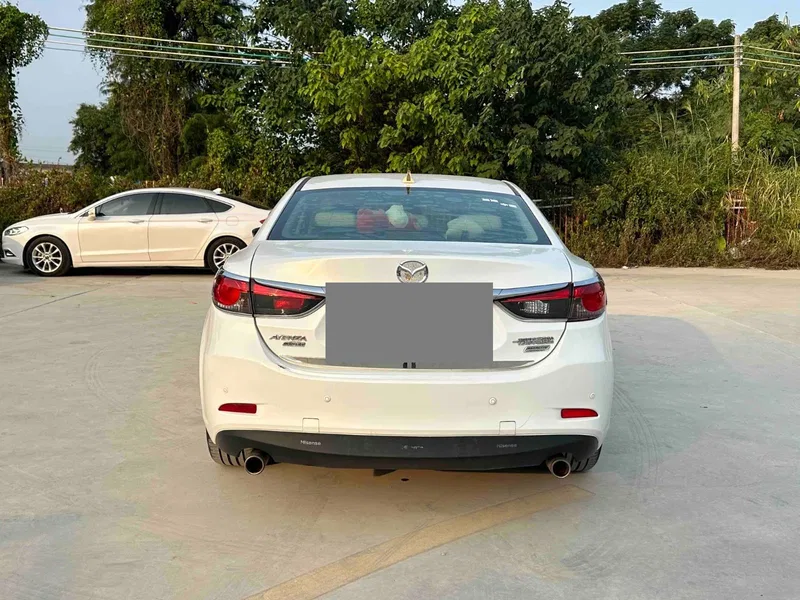 Mazda Atez 2014 2.0L Blue Sky Deluxe Edition — photograph 8
