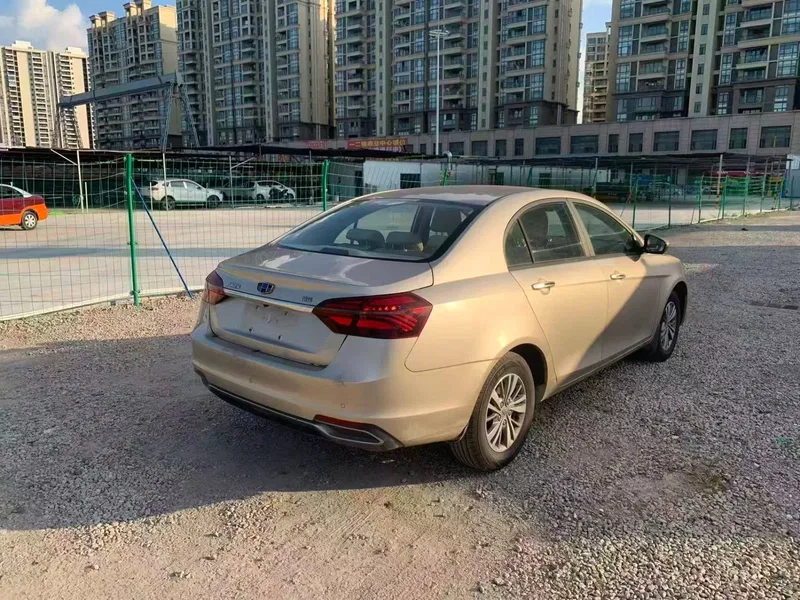 Geely Emgrand 2018 1.5L manual fashion — photograph 7