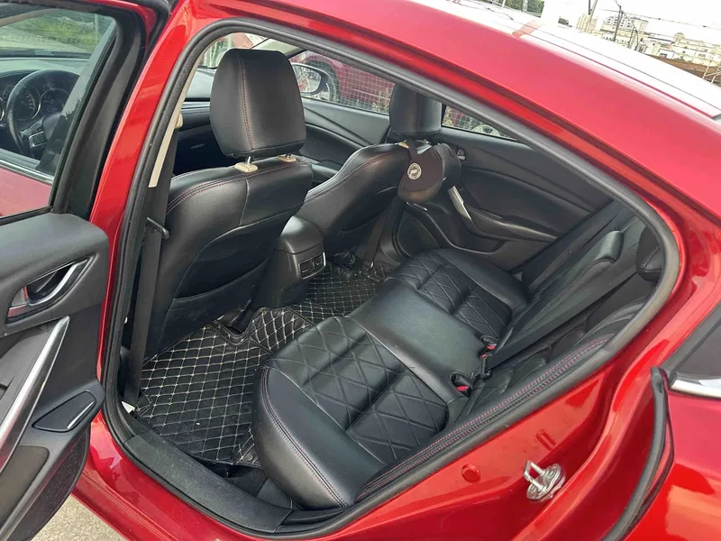 Mazda Atz — photograph 4