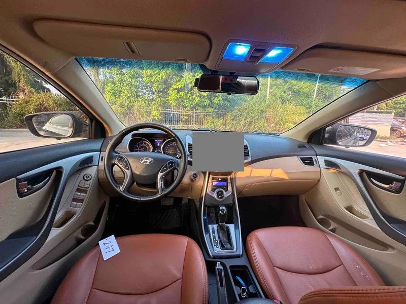Hyundai Langto 2013 1.6L Automatic Honor Model — photograph 6
