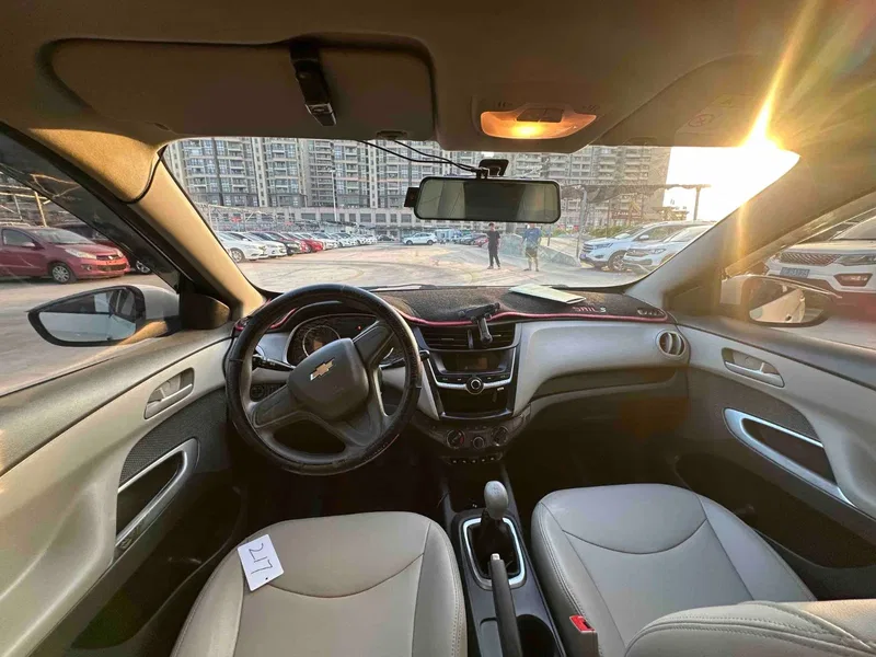 Chevrolet Sail 2018 3 1.3L Manual Comfort Sunroof Edition — photograph 6