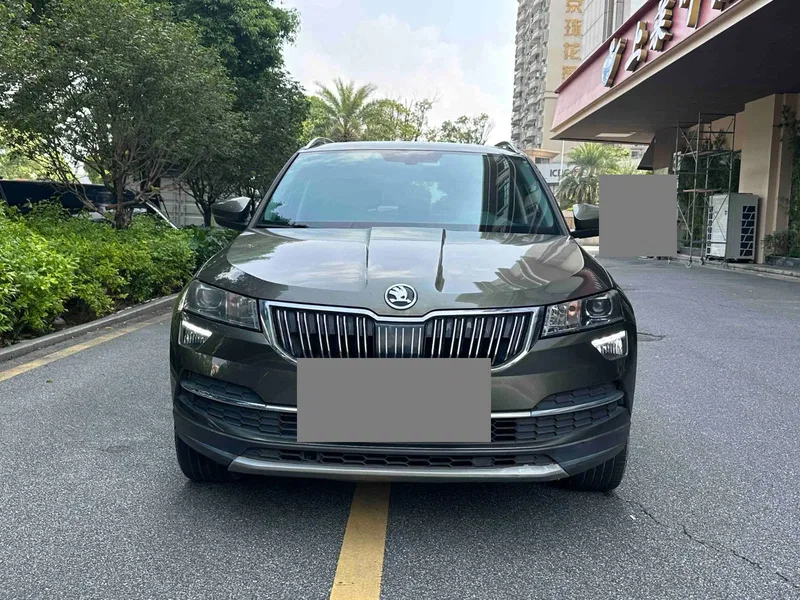 Skoda Krook 2018 TSI280 Deluxe Edition — photograph 2