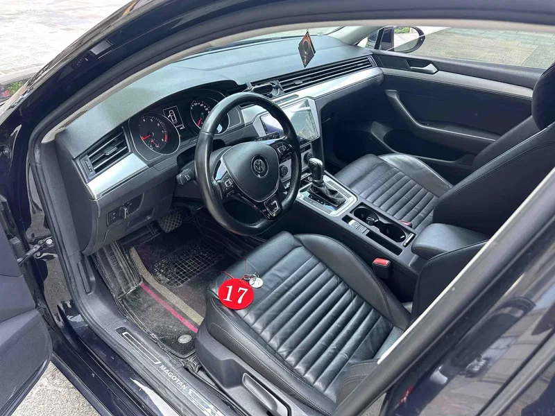 Volkswagen Magotan 2018 280TSI DSG Comfort — photograph 3