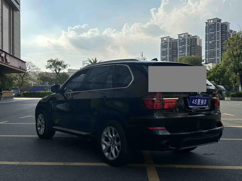 BMW 2012 X5 xDrive35i luxury 5-seat — photograph 7