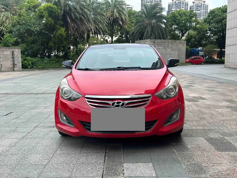 Hyundai La Roche 2012 1.8L Automatic Prestige Edition — photograph 2