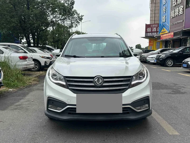 Dongfeng Scenery 580 2017 Dongfeng 1.5T Manual Luxury ESP — photograph 2