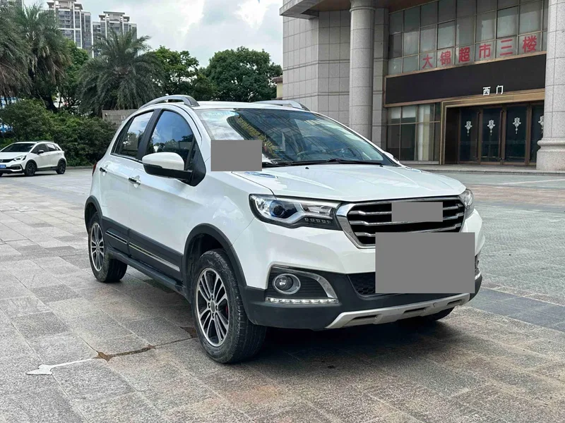 Haval H1 2016 Blue Label 1.5L Manual Luxury Model — photograph 3