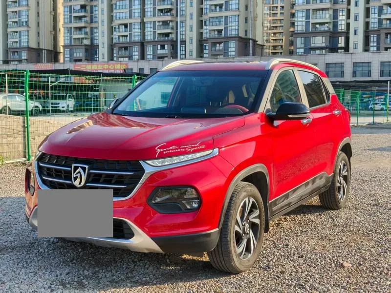 Baojun 510 2018 1.5L Automatic Anniversary Special Edition — photograph 1