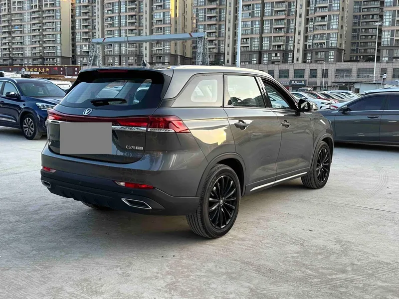 Changan CS75 2026 PRO 1.5T DCT Prestige 7-seater — photograph 9