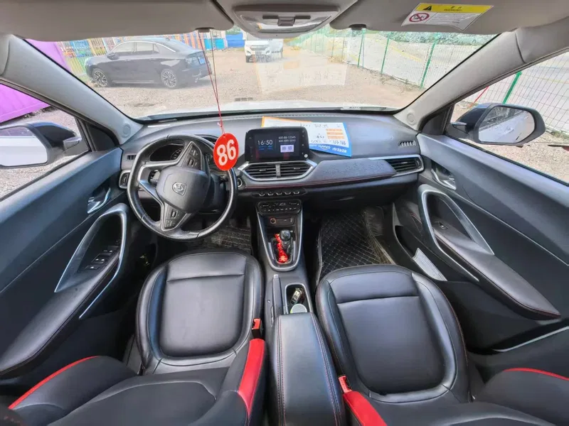 Baojun 510 2017 Model 1.5L Manual Fashion Edition — photograph 5