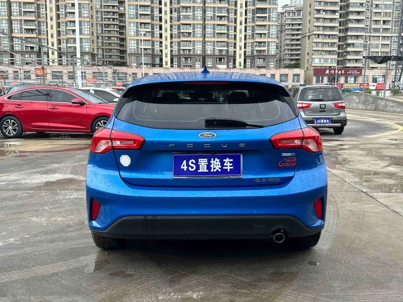 Ford Focus 2019 hatchback EcoBoost 180 automatic front tide — photograph 8