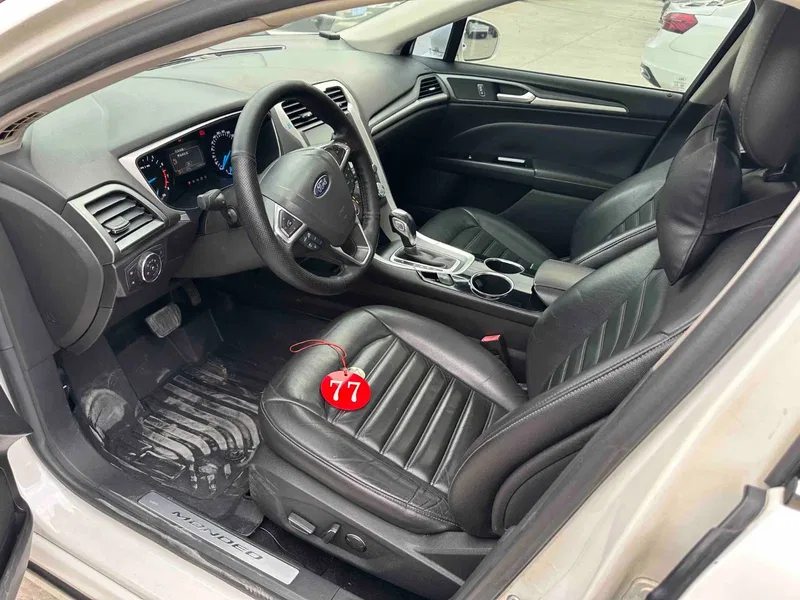 Ford Mondeo 2013 1.5L GTDi180 Fashion — photograph 4