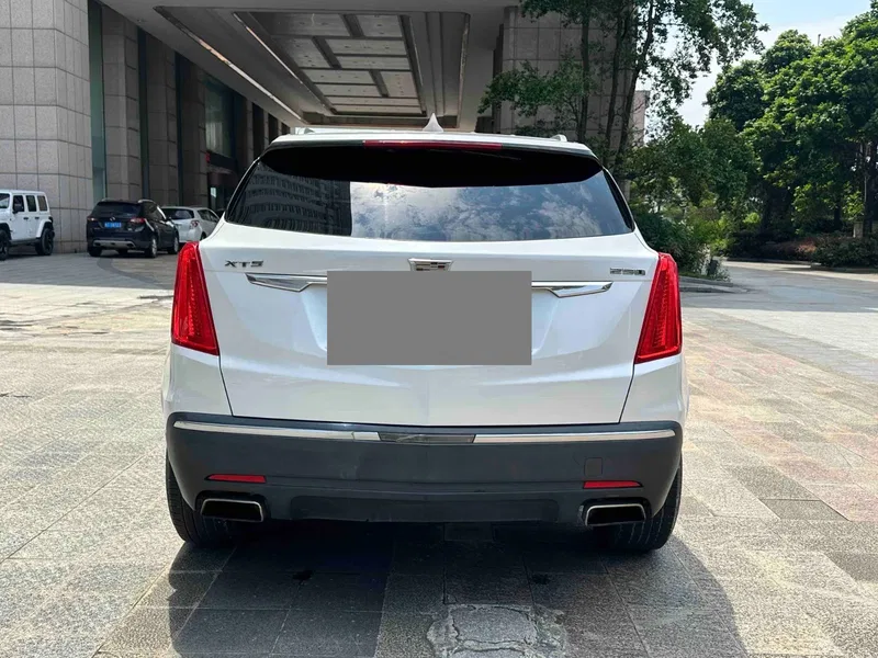 Cadillac XT5 2018 25T Luxury Model — photograph 8