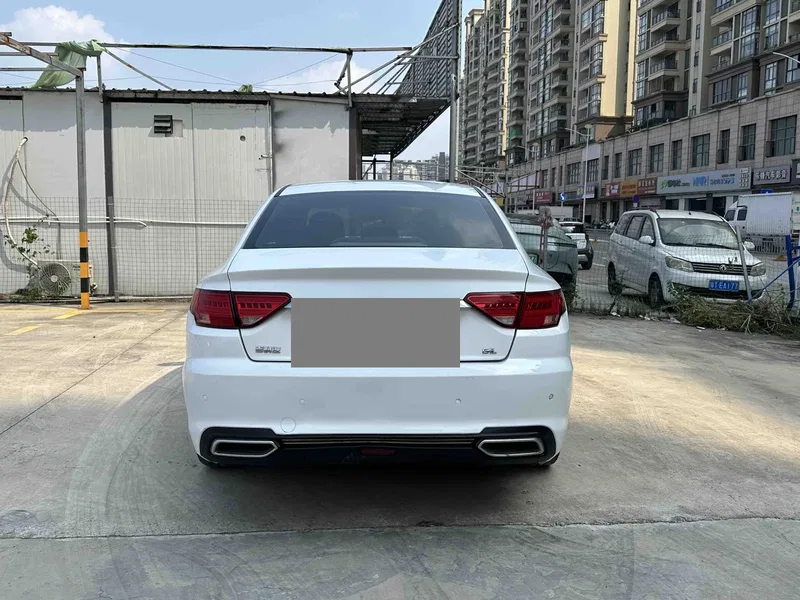Geely Emgrand GL 2018 1.8L Automatic Elite Zhilian — photograph 8