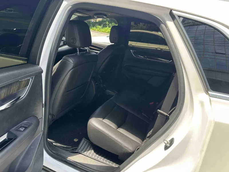 Cadillac XT5 2018 25T Luxury Model — photograph 6