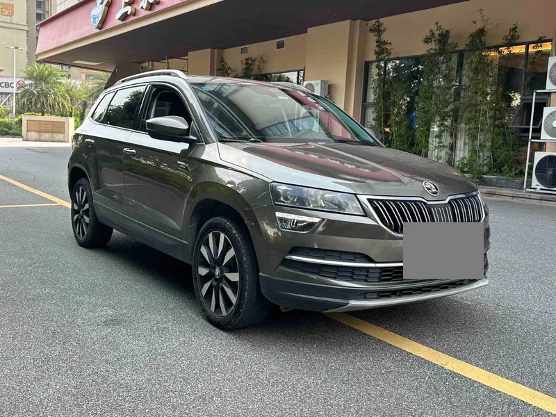 Skoda Krook 2018 TSI280 Deluxe Edition — photograph 3