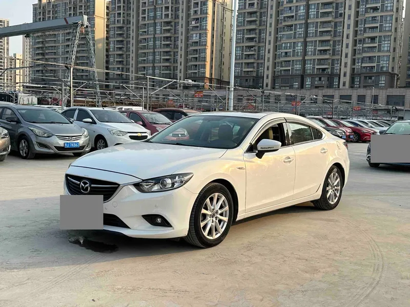 Mazda Atez 2014 2.0L Blue Sky Deluxe Edition — photograph 1