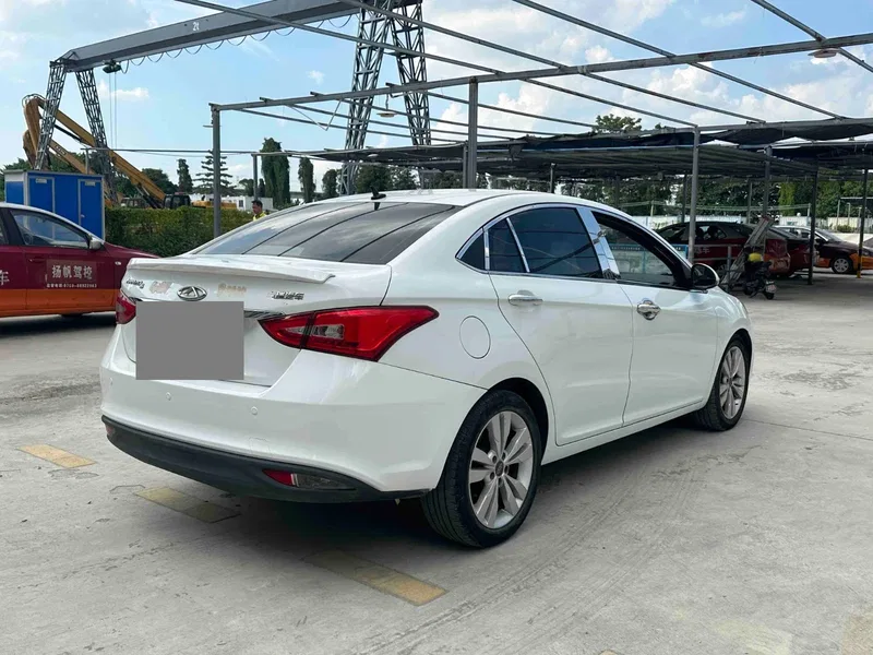 Chery Erez 5 2016 1.5L CVT Leading Edition — photograph 9
