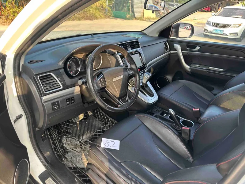 Haval M6 2018 model changed to 1.5T DCT two-wheel drive elite model — photograph 4