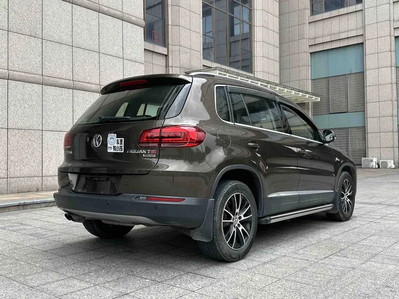 Volkswagen Tiguan 2013 1.8TSI Automatic Four-wheel Drive Luxury Model — photograph 9