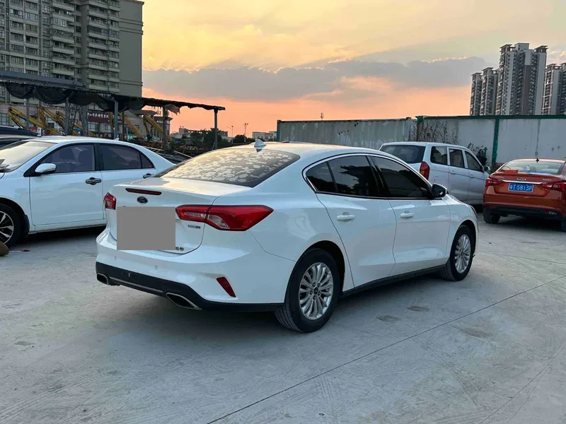 Ford Fox 2021 sedan EcoBoost 180 automatic front tide — photograph 9