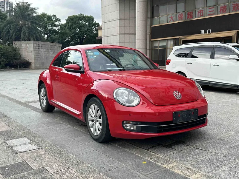 Volkswagen Beetle 2015 180TSI — photograph 3