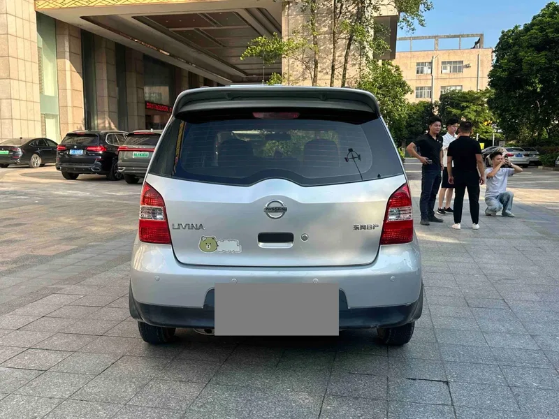 Nissan Li Wei 2009 1.6L Automatic All-round — photograph 8