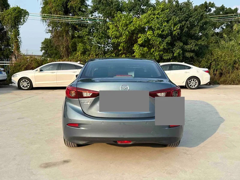 Mazda Mazda 3 Angkesaila 2016 sedan 1.5L automatic comfort model — photograph 8