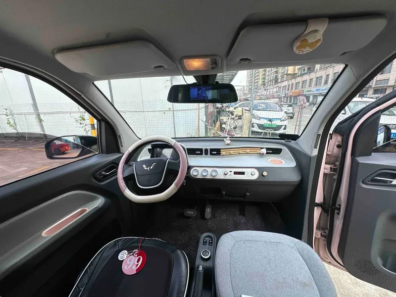 Wuling 2022 Hongguang MINI EV Macaron Zhenxiang Lithium Iron Phosphate — photograph 6