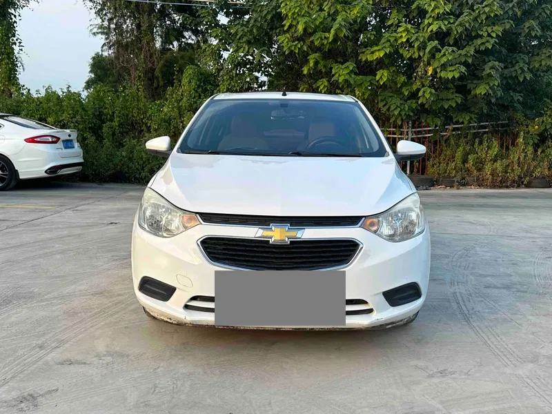 Chevrolet Sail 2018 3 1.3L Manual Comfort Sunroof Edition — photograph 2