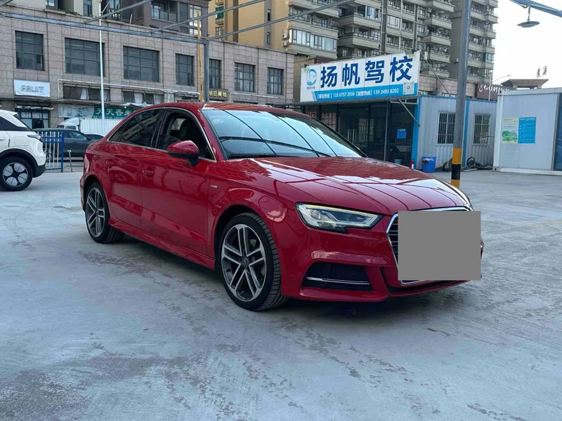Audi A3 2018 30th Anniversary Sportback 35 TFSI Sports — photograph 3
