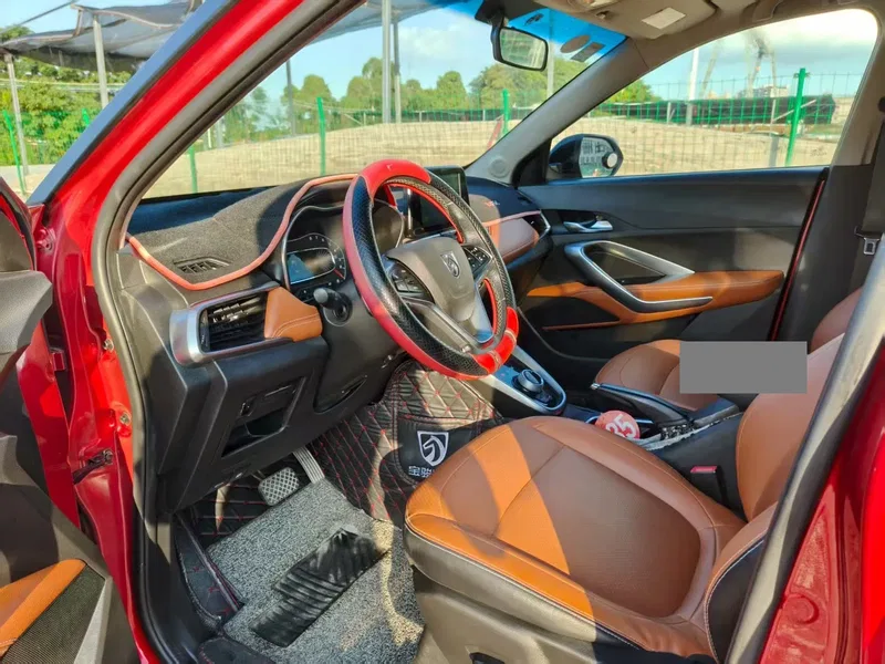 Baojun 510 2018 1.5L Automatic Anniversary Special Edition — photograph 6
