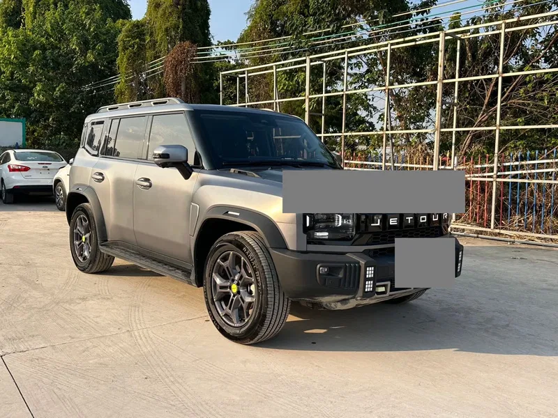 Jetour Traveller 2023 Model 2.0T Dual-Clutch All-Wheel-Drive Off-Road Edition — photograph 3