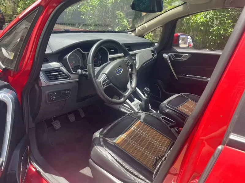 Geely Vision X3 2019 Upgrade 1.5L Manual Elite — photograph 4