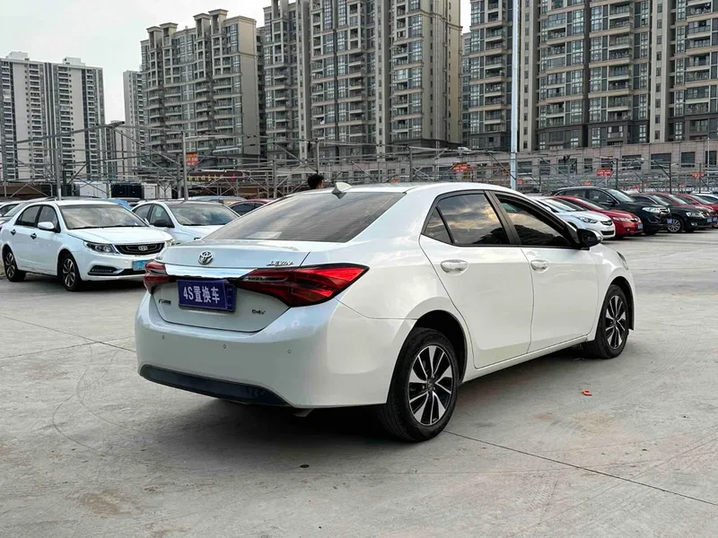 Toyota Lei Ling 2018 185T CVT Premium Edition — photograph 9