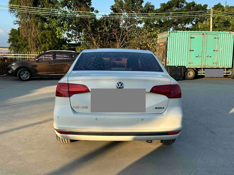 Volkswagen Bora 2017 1.6L Auto Comfort Model — photograph 8