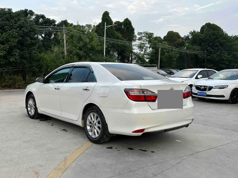 Toyota Camry 2015 2.0G Leading Edition — photograph 7