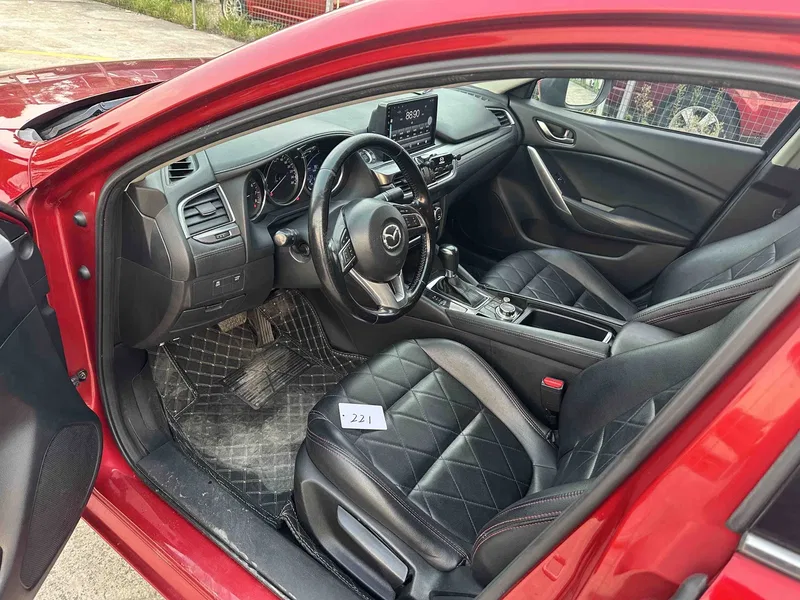 Mazda Atz — photograph 3
