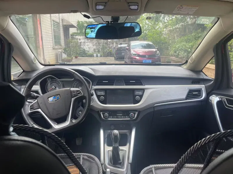 Geely Vision X3 2019 Upgrade 1.5L Manual Elite — photograph 6