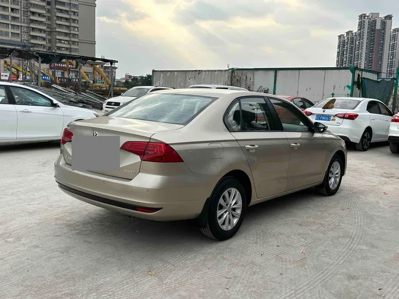 Volkswagen Bora 2018 1.5L automatic fashion model — photograph 9