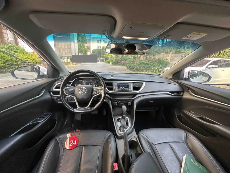 Buick Yinglang 2018 18T Automatic Elite — photograph 6