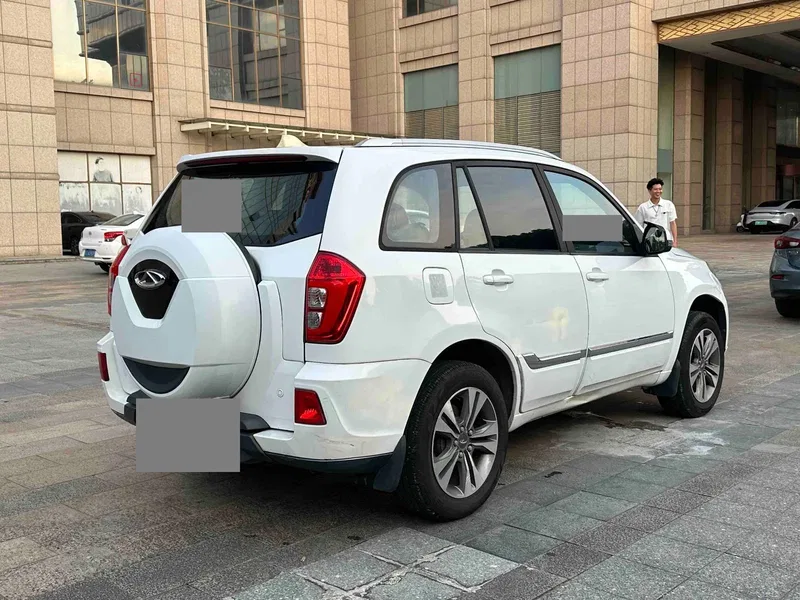 Chery Tiggo 3 2014 1.6L Manual Zhishang Edition — photograph 9