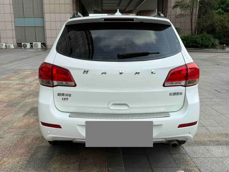 Haval H6 2014 Sports Edition 1.5T Manual Two-Drive Elite — photograph 8