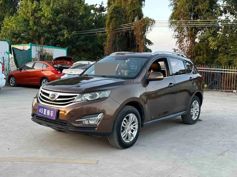 Landwind X5 2015 1.5T CVT Creative Edition Manual Gear — photograph 1