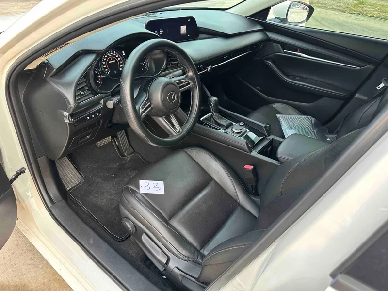 Mazda Mazda 3 Oncorsela 2021 2.0L Auto Quality Edition — photograph 4